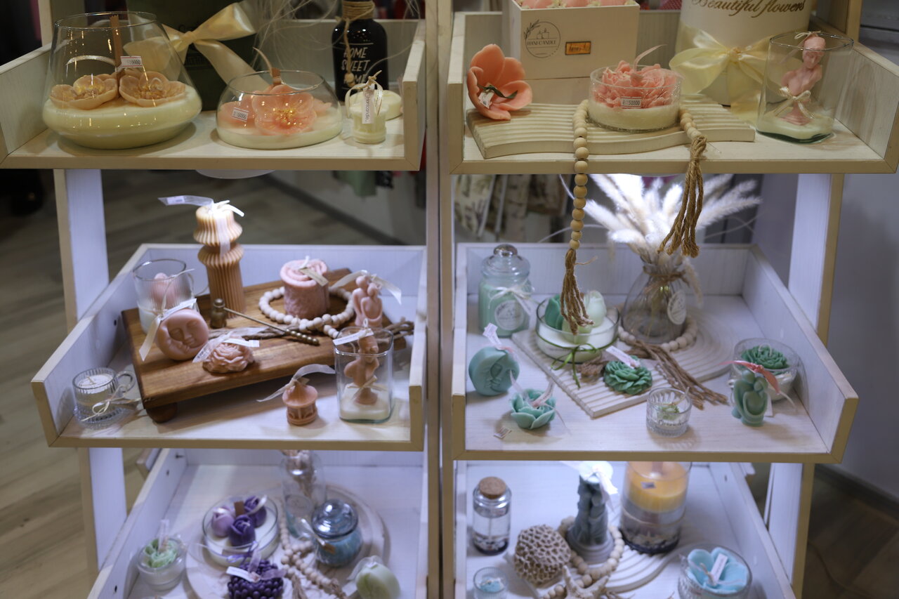 گفتگو، میزبان زنان کارآفرین