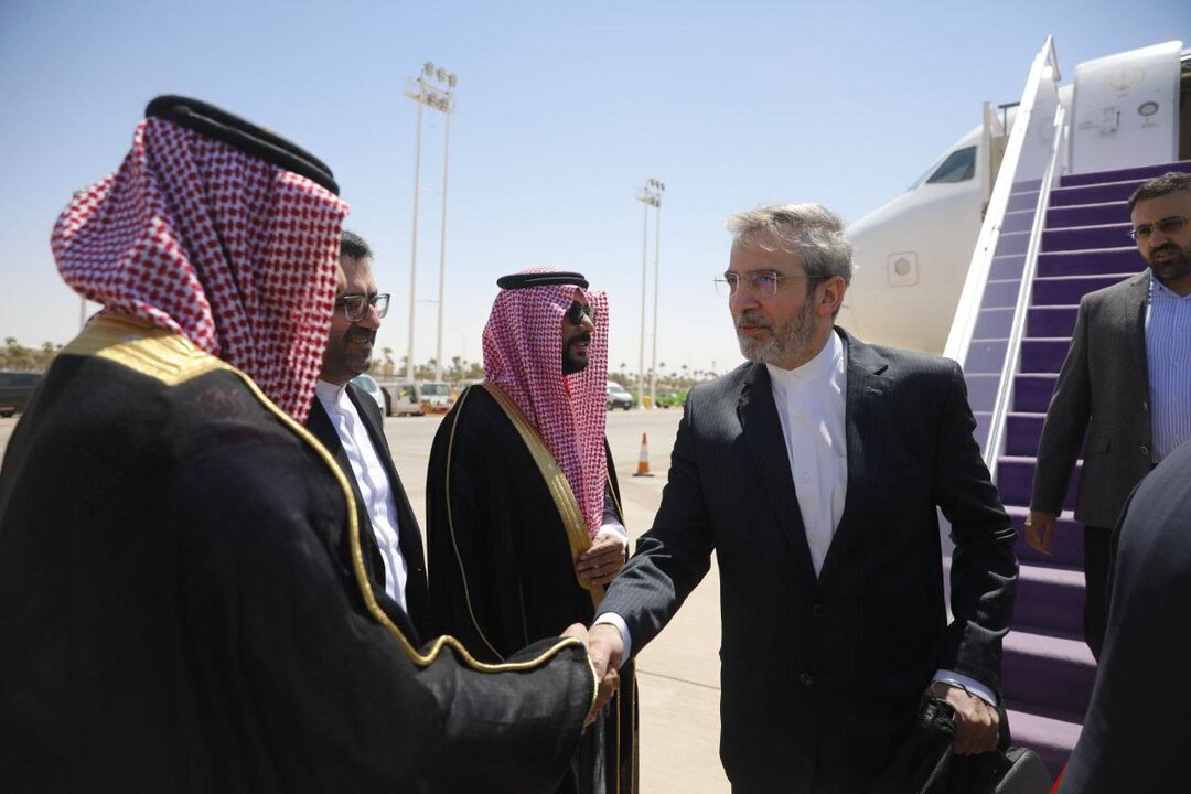 سفر مهم لاریجانی به عربستان + تصاویر | چه کسانی او را همراهی می کنند