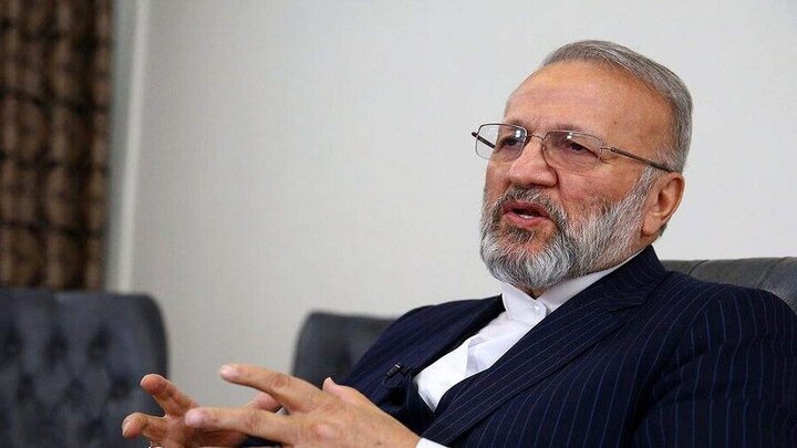 با اولین شلیک آمریکا، باید جنگ زمینی را آغاز کنیم | تمام پایگاههای آمریکا را باید تصرف و نیروهایشان را اسیر کنیم