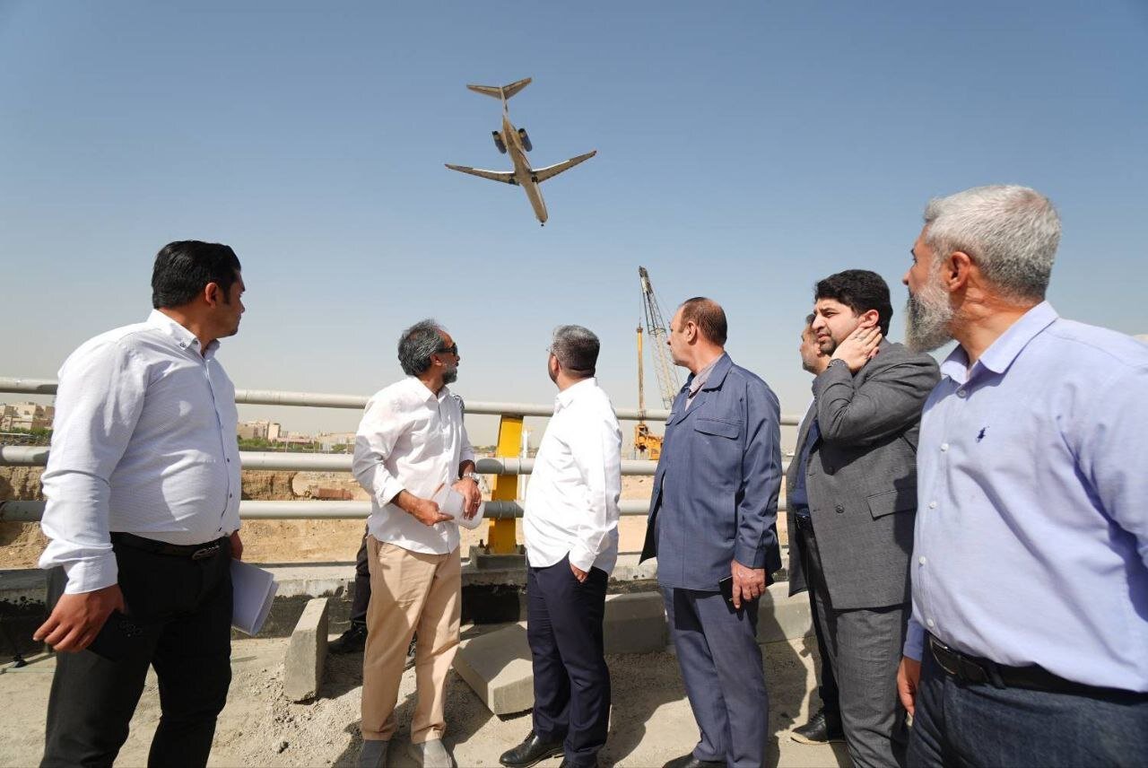 5244881.jpg?ts=1758101881000