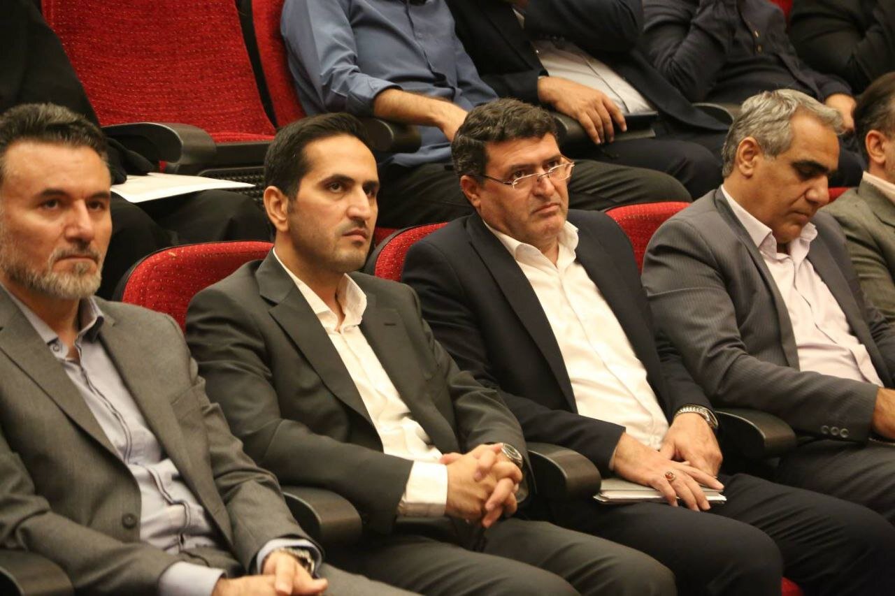 ۱۸ میلیارد تومان برای خرید تجهیزات مدارس