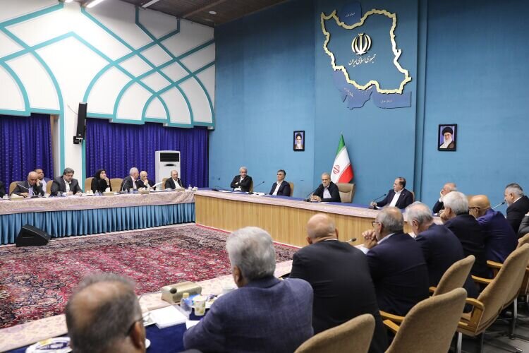 خبر مهم پزشکیان درباره اسنپ‌بک | کار مشترک دولت برای رفع مشکلات در زمینه‌ آب، محیط‌زیست، انرژی و توسعه