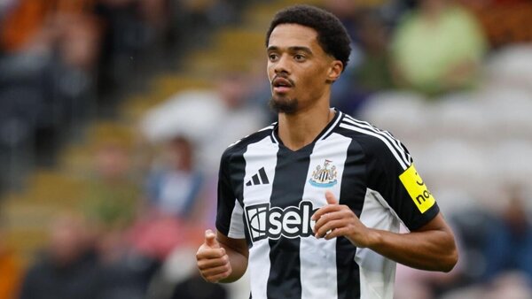 بازیکن باشگاه لیک برتری انگلیس در راه پرسپولیس + عکس لوئیس