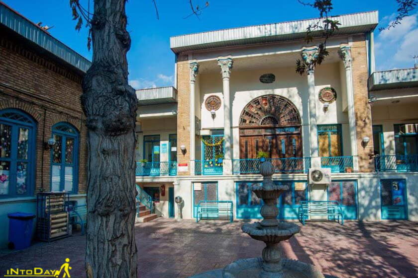 گشت و گذار در عمارت های خاطره انگیز