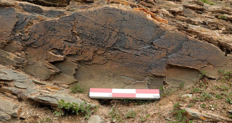 کتیبه ۲۲۰۰ ساله «اکسیر جاودانگی» در ارتفاعات تبت | عکس