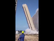 لحظاتی عجیب از تخریب ساختمان های بلندمرتبه در این کشور |+ ویدئو | ماجرا چه بود؟