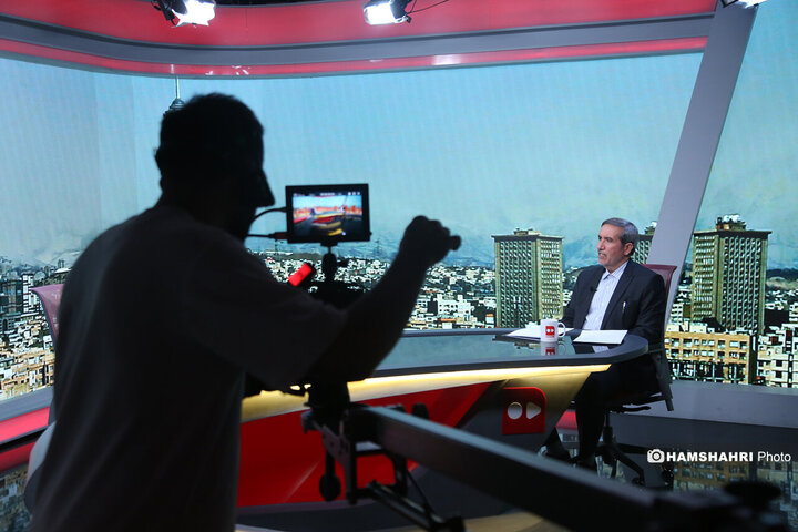 کوچه به کوچه با مردم