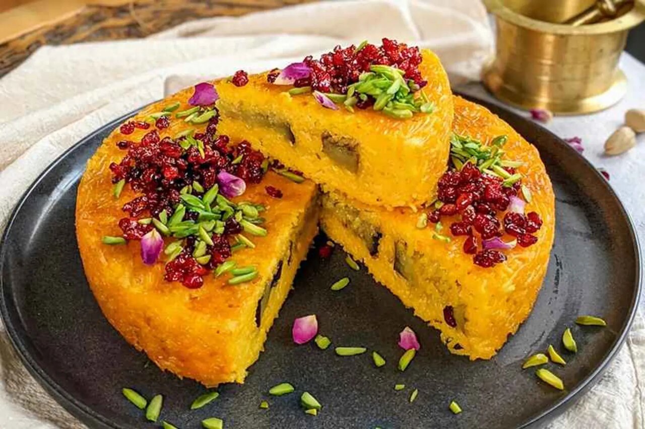 ته چین مرغ و بادمجان در پلوپز؛ خوشمزه و مجلسی ته چین مرغ و بادمجان در پلوپز؛ خوشمزه و مجلسی