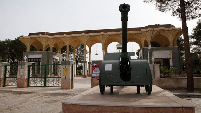 روایتهای مقدس یک جنگ