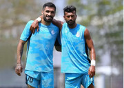 ورود عارف آقاسی و رامین رضاییان به باشگاه استقلال + ویدئو