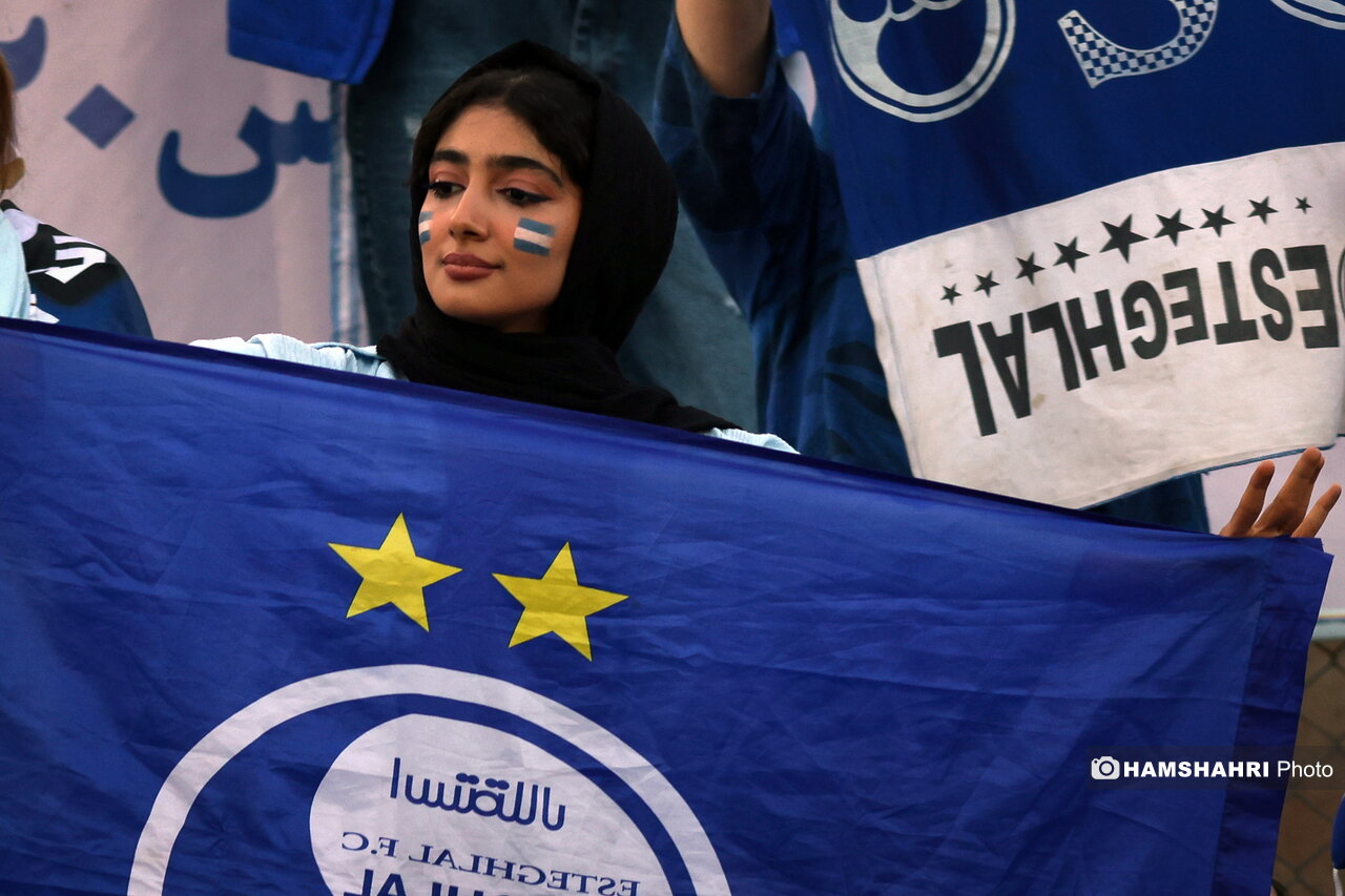 ماجرای جالب حضور استقلالی ها در جشن پرسپولیس بعد از باخت ۶تایی | ببینید لیگ برتر فوتبال ایران؛ استقلال 2 - پیکان 2