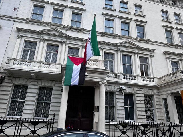 باز شدن سفارت فلسطین در لندن و برافراشته شدن پرچم این کشور