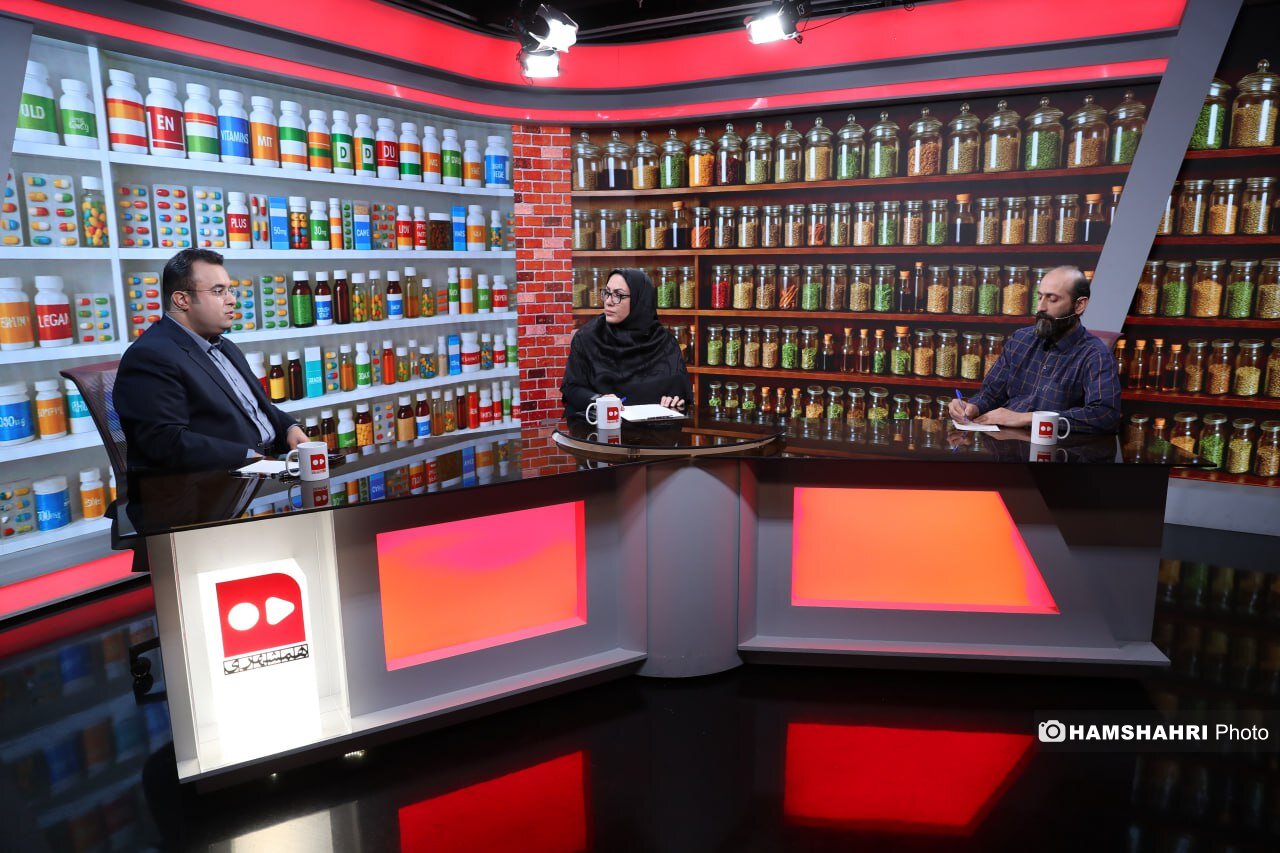 کرونا دروغ بود؟ | درباره روبوسی با بیماران کرونایی و سوزاندن کتاب هاریسون