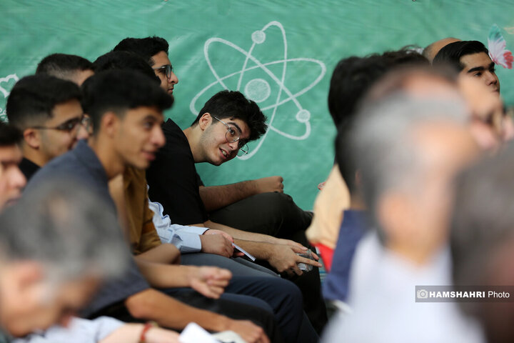 جشن آغاز سال تحصیلی جدید در دبیرستان سبحان