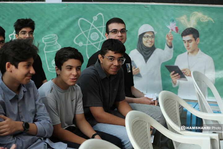 جشن آغاز سال تحصیلی جدید در دبیرستان سبحان