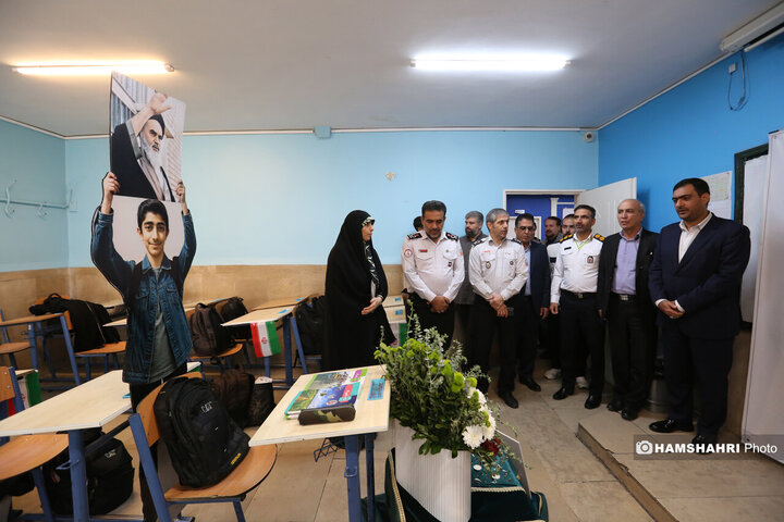 جشن آغاز سال تحصیلی جدید در دبیرستان سبحان