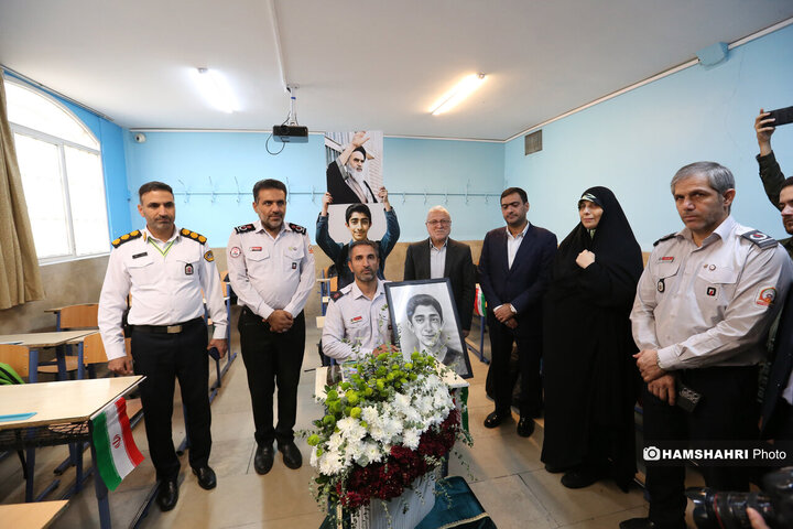 جشن آغاز سال تحصیلی جدید در دبیرستان سبحان