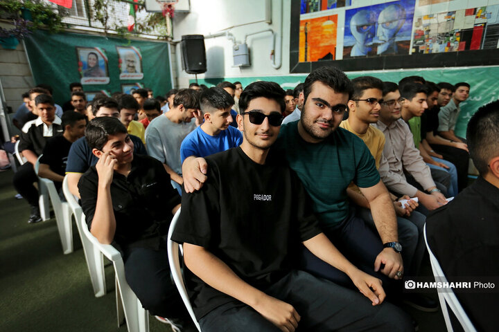جشن آغاز سال تحصیلی جدید در دبیرستان سبحان