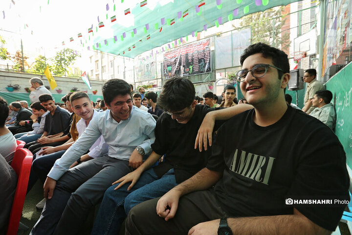 جشن آغاز سال تحصیلی جدید در دبیرستان سبحان