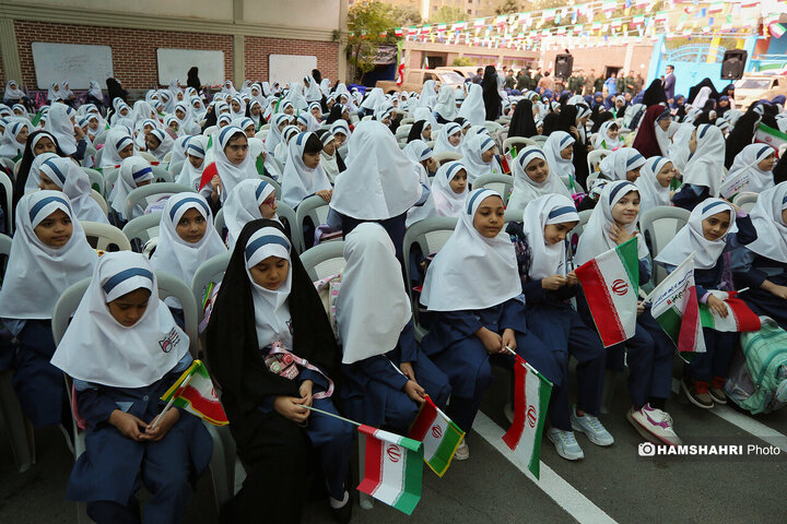 جشن آغاز سال تحصیلی جدید در مدرسه شاهد حضرت زینب(س)