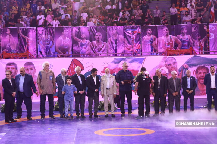 جشنی برای ایران؛