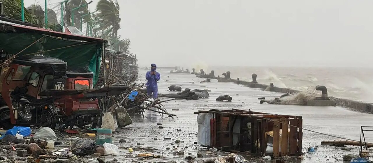 ابرطوفان «راگاسا» در راه است | هشدار درباره قدرتمندترین طوفان سال؛ این کشورها خود را آماده کردند | تعطیلی مدارس و پروازها