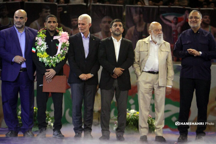 جشنی برای ایران| مراسم تجلیل از کشتی گیران در مسابقات کشتی قهرمانی جهان