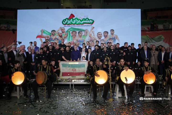 جشنی برای ایران| مراسم تجلیل از کشتی گیران در مسابقات کشتی قهرمانی جهان