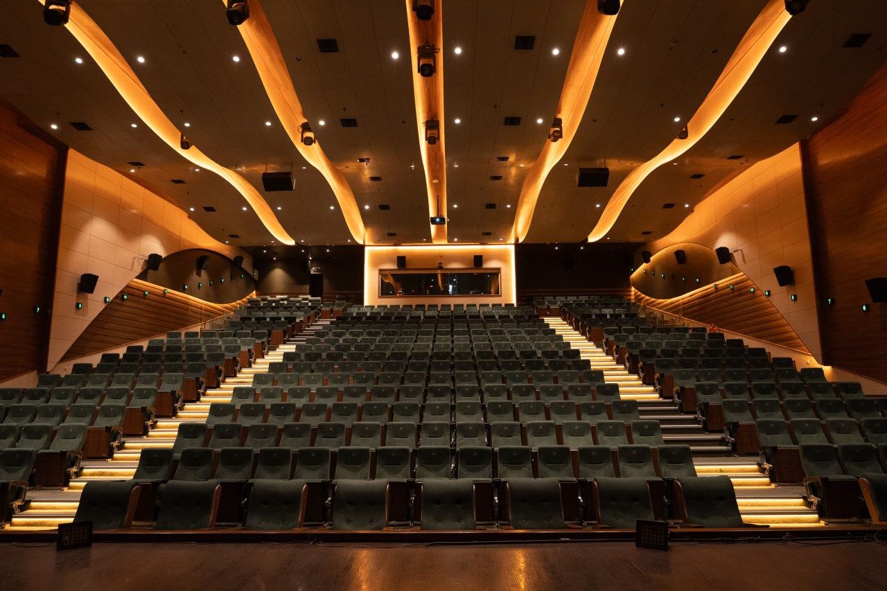 گشت و گذار سینمایی در مراکز خرید