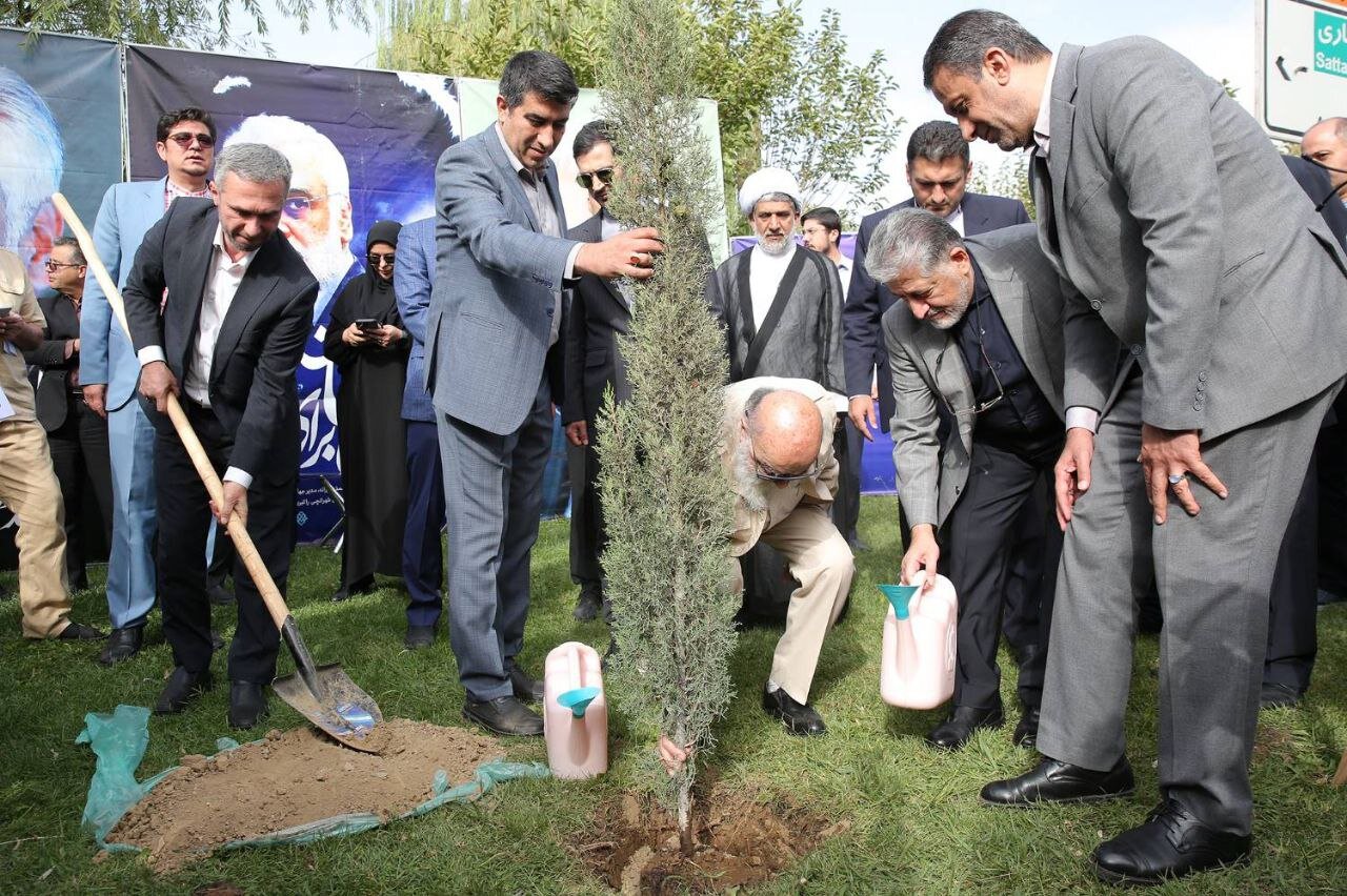 تغییر نام میدان دانشگاه علوم تحقیقات به نام دانشمند شهید هسته ای