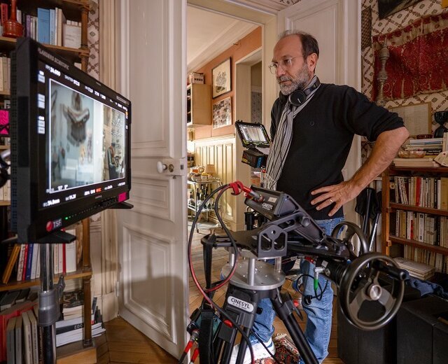 فیلم جدید اصغر فرهادی در پاریس + تصاویر | با حضور ونسان کسل و ایزابل هوپر