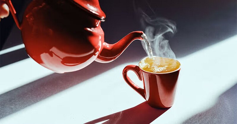 یک فنجان چای چه بلایی سر ما می آورد؟