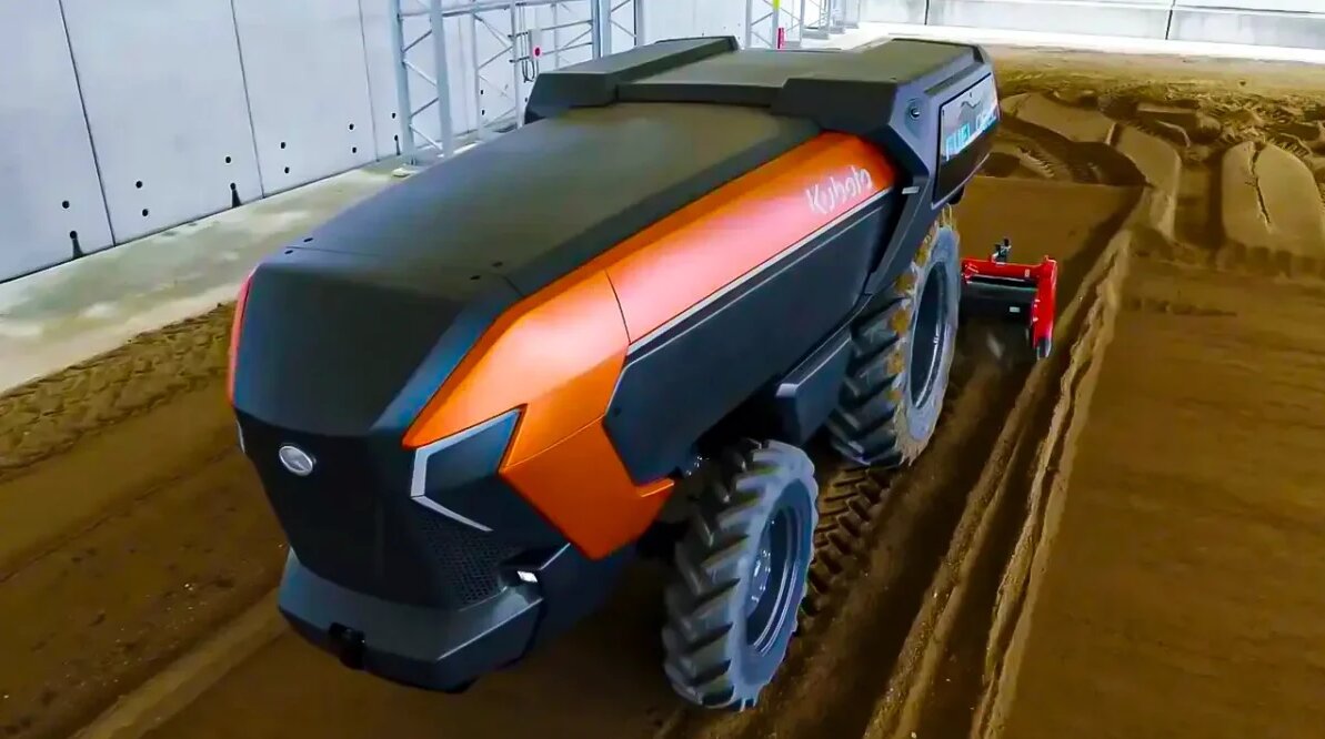 نخستین تراکتور هیدروژنی خودران جهان معرفی شد