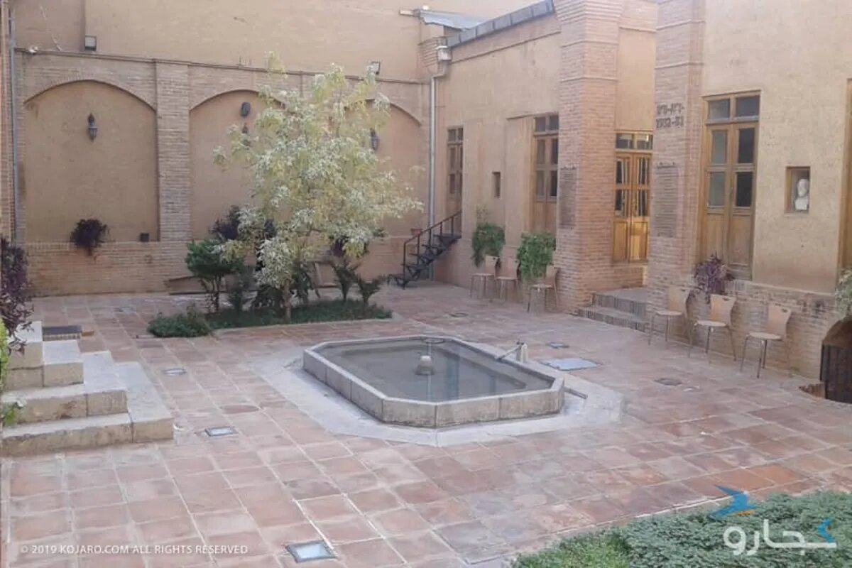 سیاحت در خانه شهدا