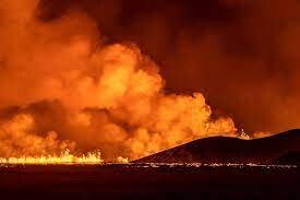 خشم زمین در روزهای پاییزی | رقص آتشفشانها و فورانهای همزمان از هاوایی تا هند