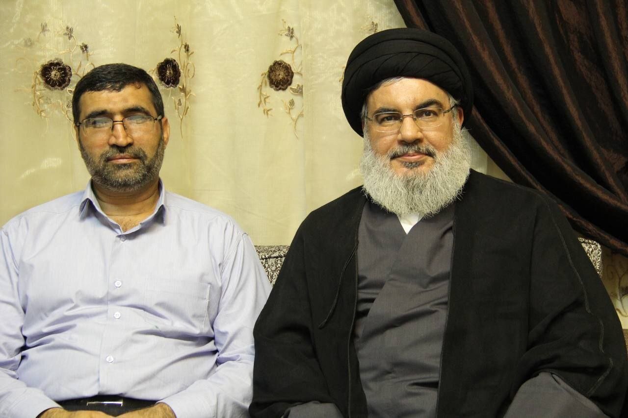 عکس یادگاری فرمانده یگان موشکی سپاه با سیدحسن نصرالله