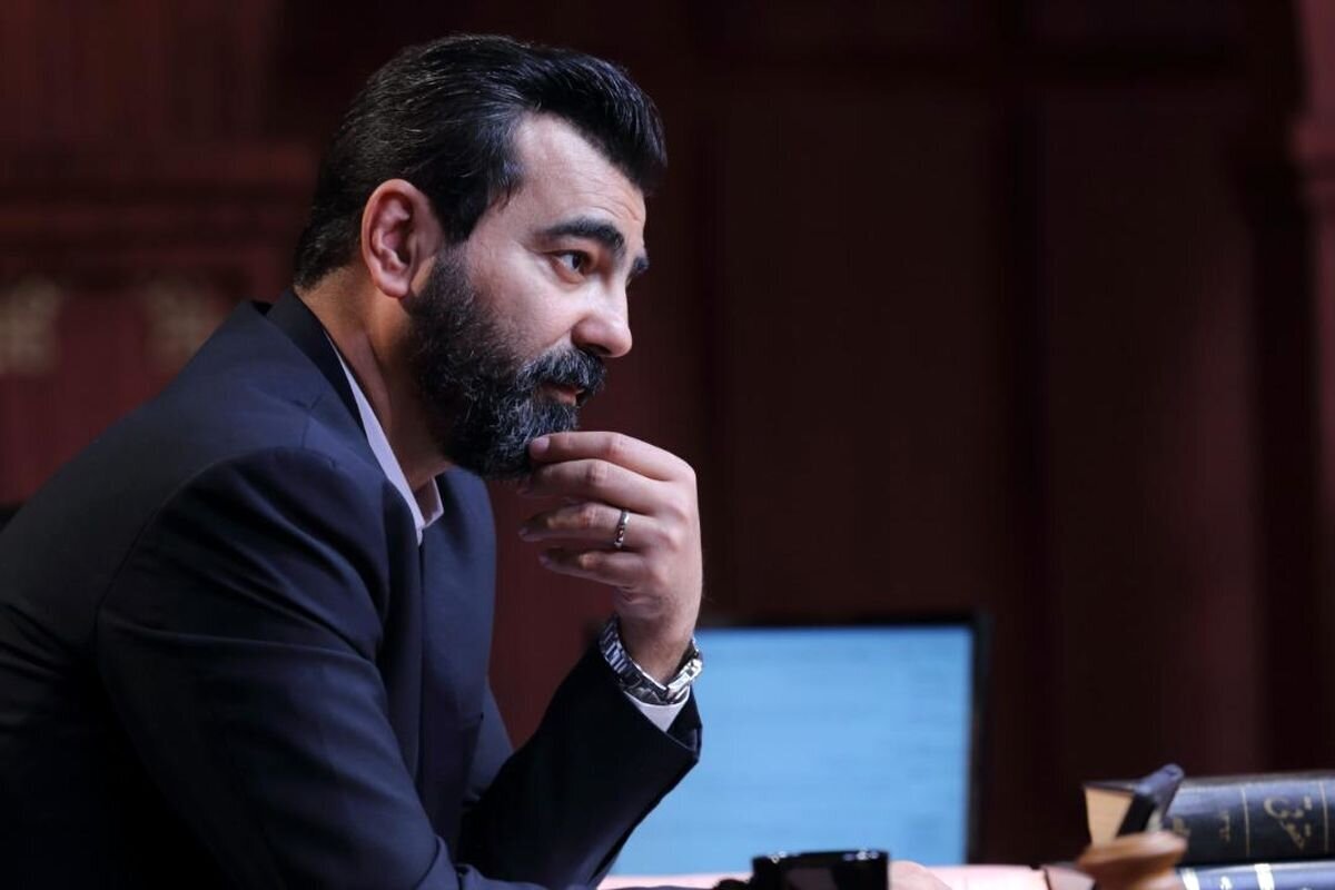 آقای قاضی را در جزیره مجنون ببینید
