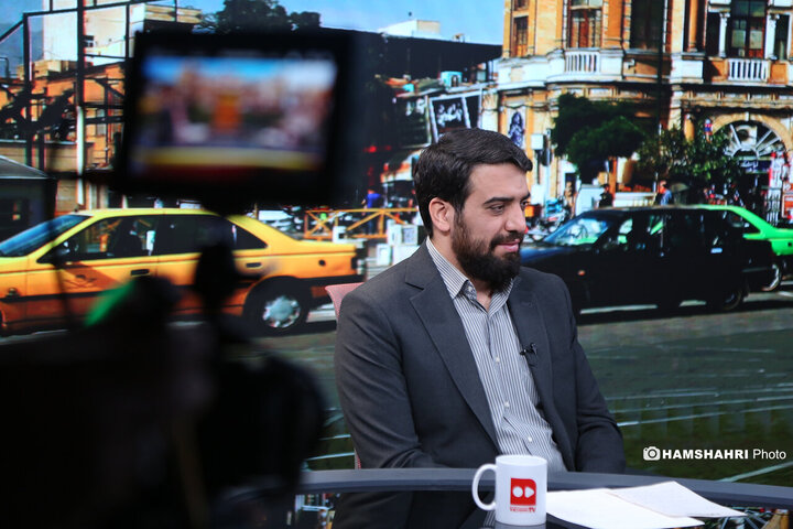 صدای شما شنیده میشود