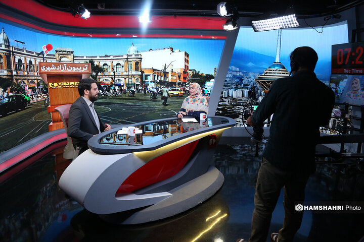 صدای شما شنیده میشود