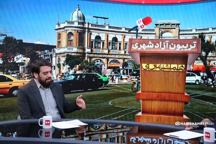 صدای شما شنیده میشود