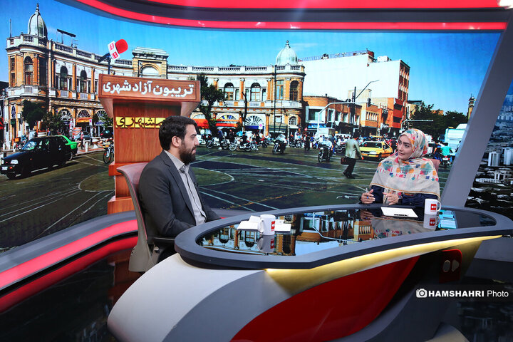 صدای شما شنیده میشود