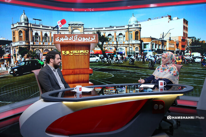 صدای شما شنیده میشود