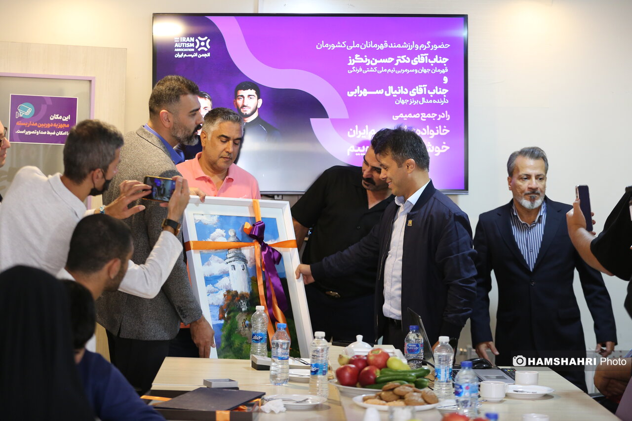قهرمانی که برای برادرش مدال کسب کرد و سفیر اوتیسم شد