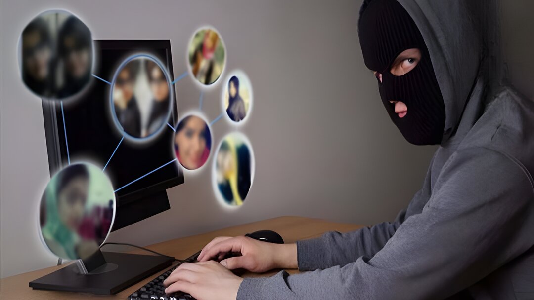 این عکس‌ها ناخواسته اطلاعاتتان را لو می‌دهند