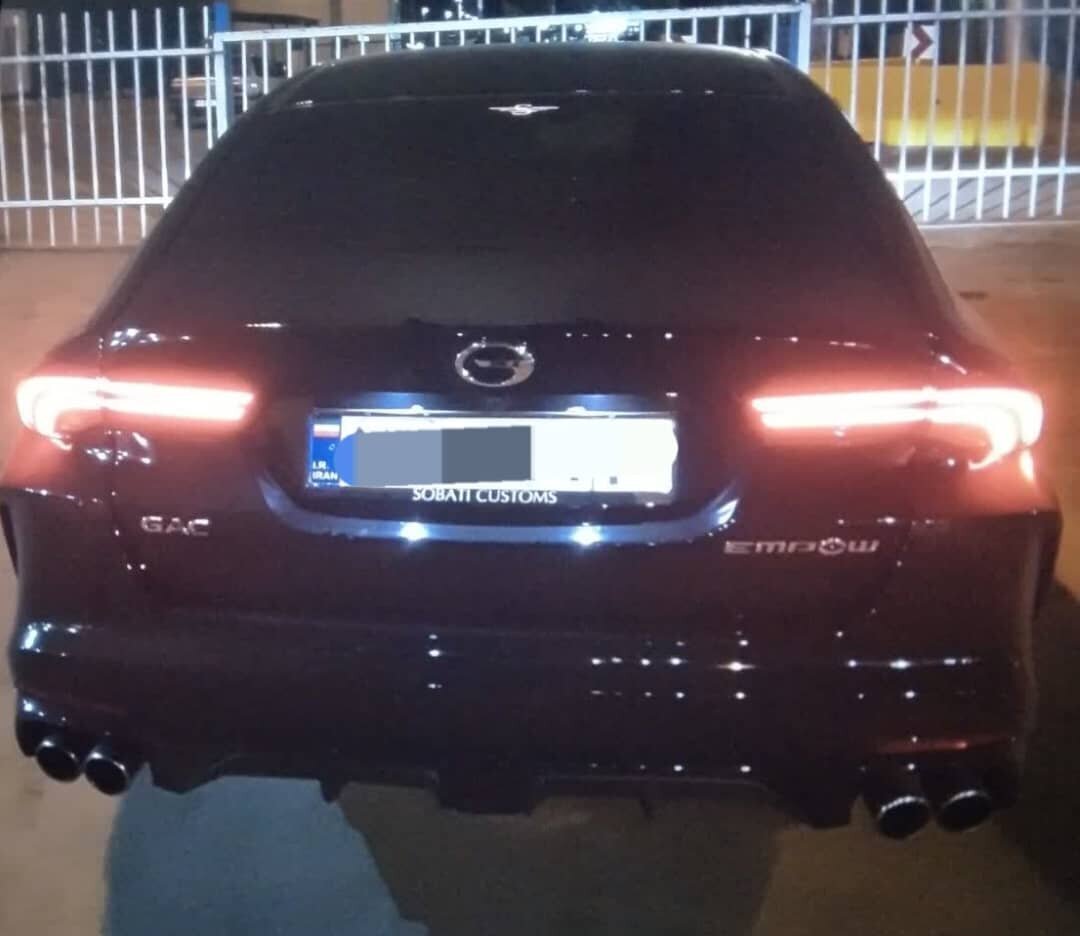 توقیف یک خودرو با سرعت ۲۰۰ کیلومتر + عکس