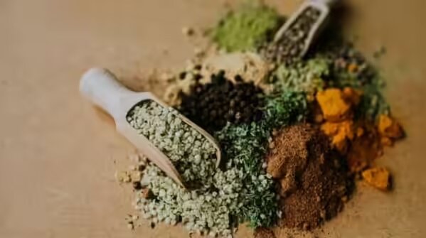 ۱۰ خوراکی‌ مهم رژیم مدیترانه‌ای برای طول عمر بیشتر