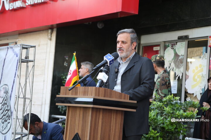 آیین رونمایی و نصب تابلو های سر درب کوچه ها وتابلو های پرچمی جدید پایتخت