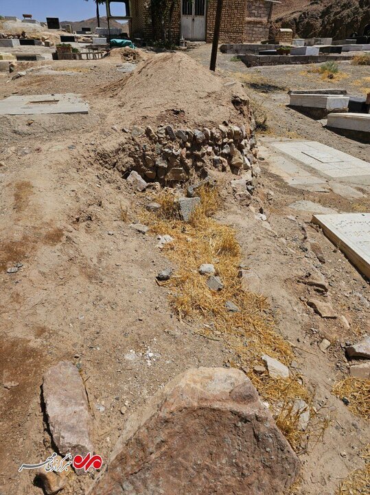 قبرهایی با جسد امانی | این مردهها دفن نمیشوند + تصاویر