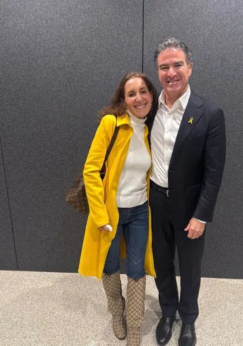 تصویری از دیدار صمیمی کاترین شکدم با رئیس اسبق موساد