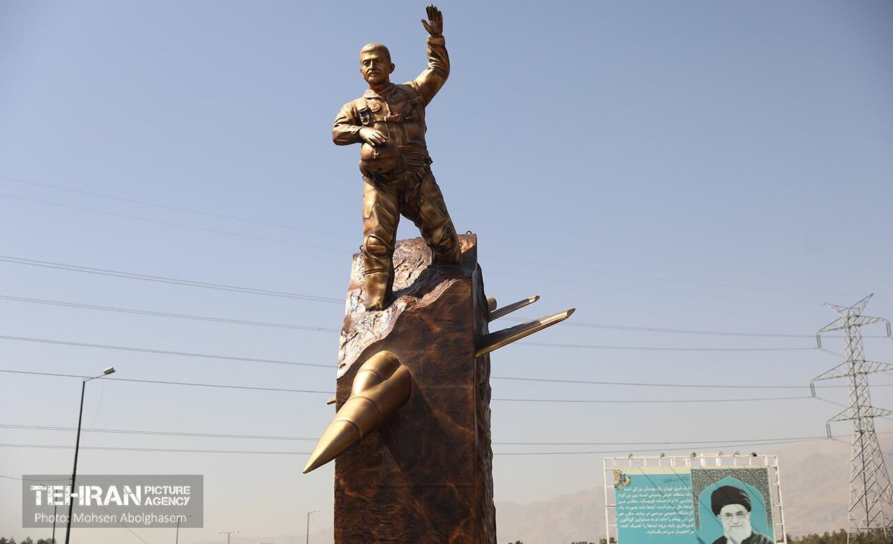 نصب تندیس شهید بابایی